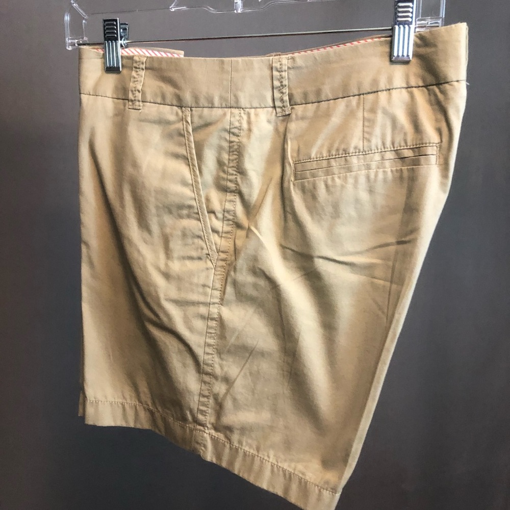 J Crew Broken In Chino 7” Short